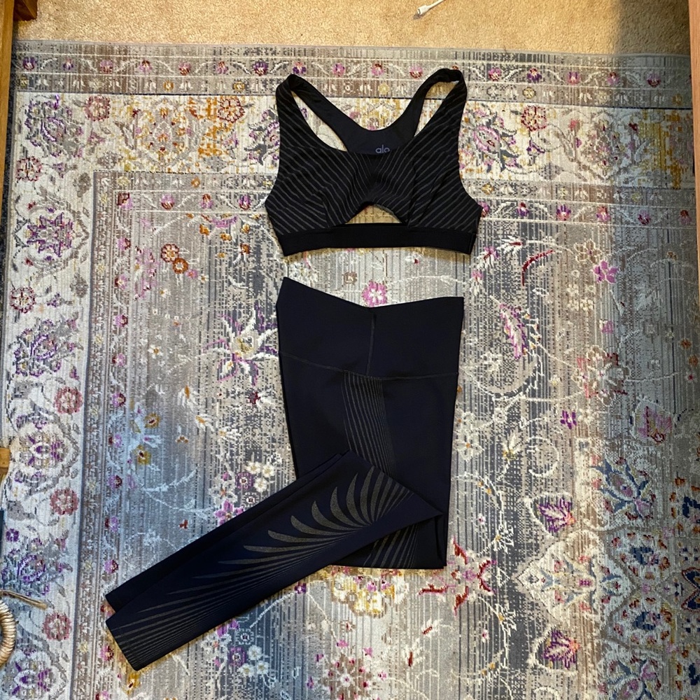 Alo moon glow set